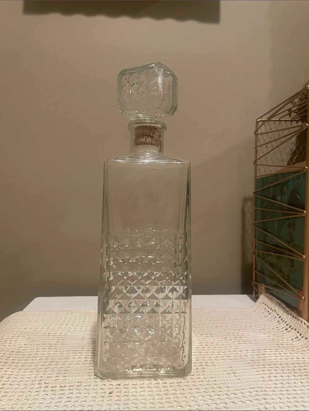 Clear Glass Diamond-Pattern Decanter with Stopper/ whiskey wine barware